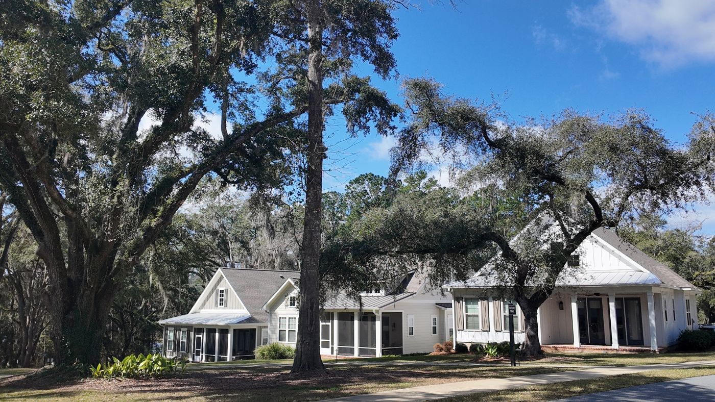 Moving From Tallahassee Should You Sell or Rent Your Home